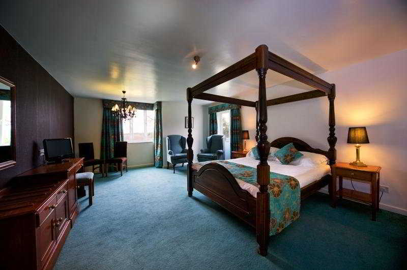Wild Boar Hotel Beeston  Buitenkant foto